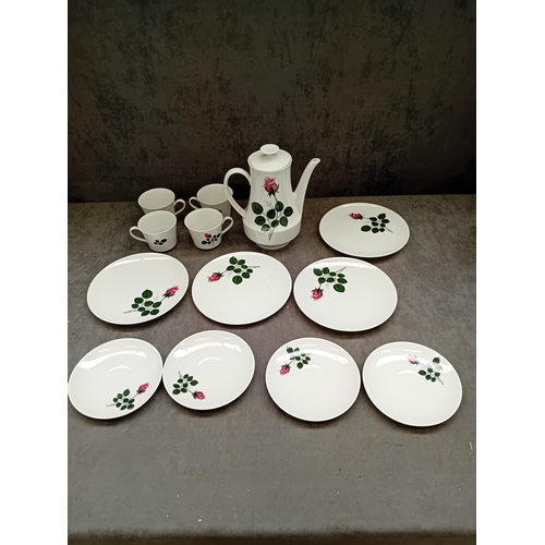 257 - A Winterling Bavarian porcelain tea and coffee service, comprising a lidded pot, a set of four cups,... 