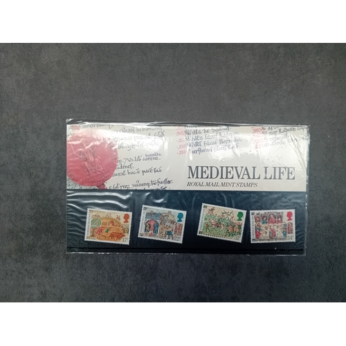 339 - Lot of 7 Historical Themed Stamp Presentation packs 
Medieval life 1986 pack number 172 
Victorian B... 