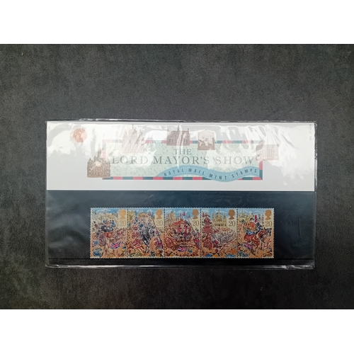 339 - Lot of 7 Historical Themed Stamp Presentation packs 
Medieval life 1986 pack number 172 
Victorian B... 