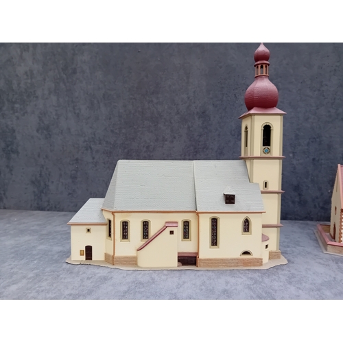 679 - Lot of 2 Kibri model railway buildings ho/oo scale as pictured