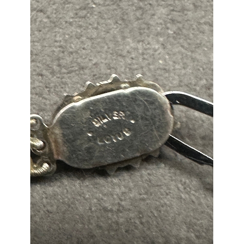 471 - A vintage three-strand necklace, exhibiting a classic style. It is composed of consistent-sized, lig... 