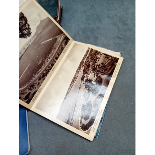 516 - Mixed lot of miniature books including some religious material and other books&nbsp;&nbsp;