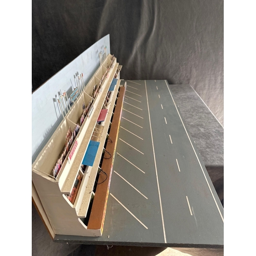 565 - Hand made scalextric pit crew stand 106 cm length 30 cm hight 39 cm depth