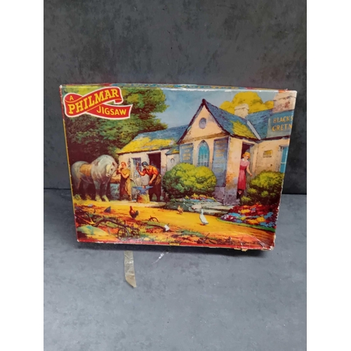 150 - 7 x puzzles 1 x zig zag puzzle record breakers 1 x Granada tvs Coronation street 1 x Britain's herit... 