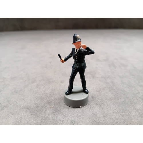 186 - Lot of 4 Tri-ang Spot on Figures 

  1 x Policeman 
 

  2 x Men 
 

  1 x Boy Child 
 

  as pictur... 