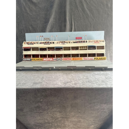 206 - Hand made scalextric pit crew stand 84 cm length 30 cm height 39 cm depth