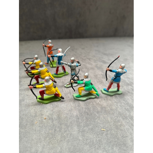 209 - Mixed lot of Brittans Knights / Archers and a Pikeman. 15 in total.&nbsp;