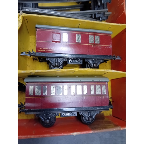 221 - A Hornby Gauge O clockwork Tank Passenger Set No. 41, manufactured by Meccano Ltd. in Liverpool, Eng... 