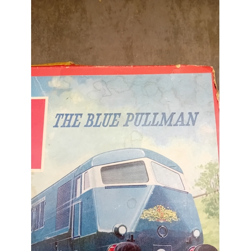 222 - A Tri-ang Hornby Railways 'The Blue Pullman' RS52 electric train set, presented in its original card... 