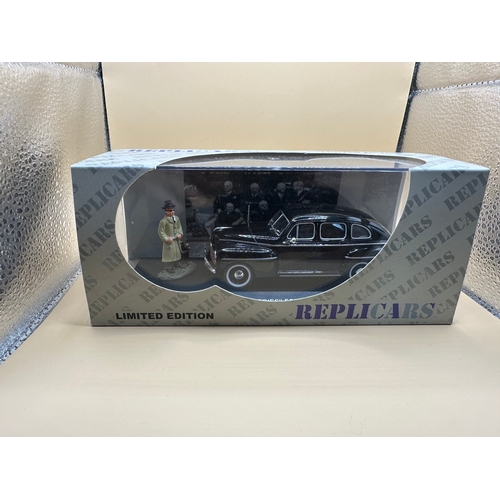 276 - An Ixo Replicars Ford Fordor CIA The Cold War Series 1:43 diecast limited edition model set, identif... 