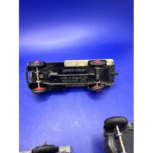 312 - 3 x Dinky flat Bed Trucks as pictured. Unboxed.