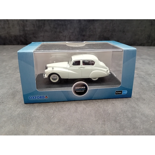 390 - An Oxford Die-Cast 1:43 scale model of an Ivory Sunbeam Talbot 90 MkII, product code ST002. This die... 