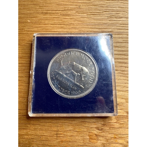 652 - Bank Of Uganda 1968 5 Shillings Proof Coin Cased