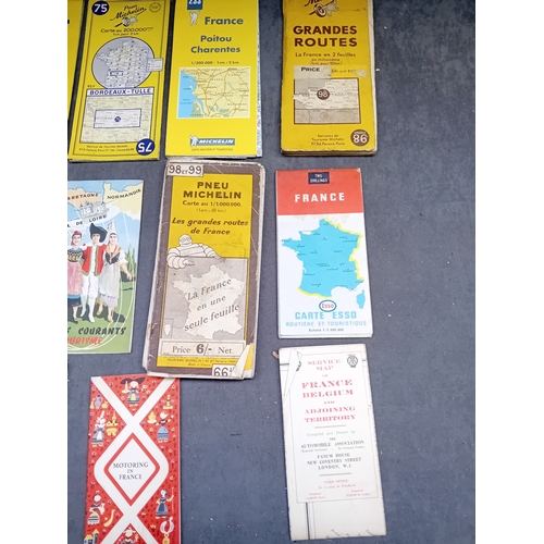 656 - A collection of approximately twelve vintage and later 20th-century paper travel ephemera, primarily... 