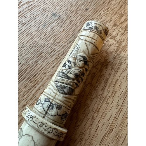 89 - A Japanese Meiji or TaishÃ´ period (1868-1926) tanto or kaiken dagger. The item consists of two comp... 