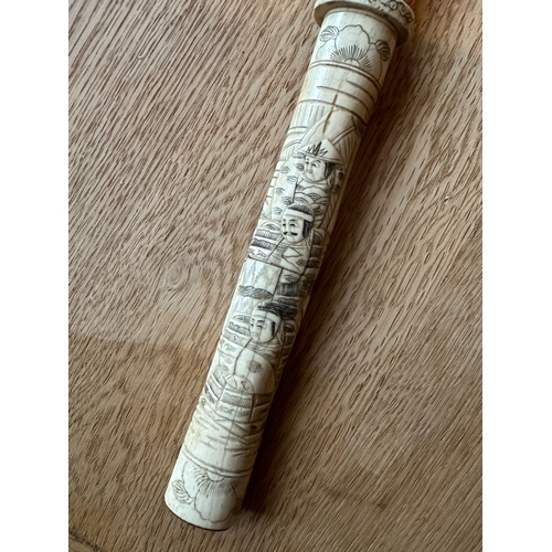 89 - A Japanese Meiji or TaishÃ´ period (1868-1926) tanto or kaiken dagger. The item consists of two comp... 