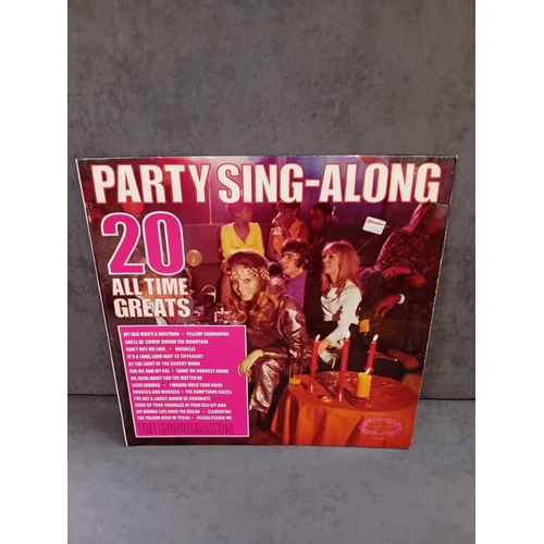 43 - 11 x vinyls as pictured