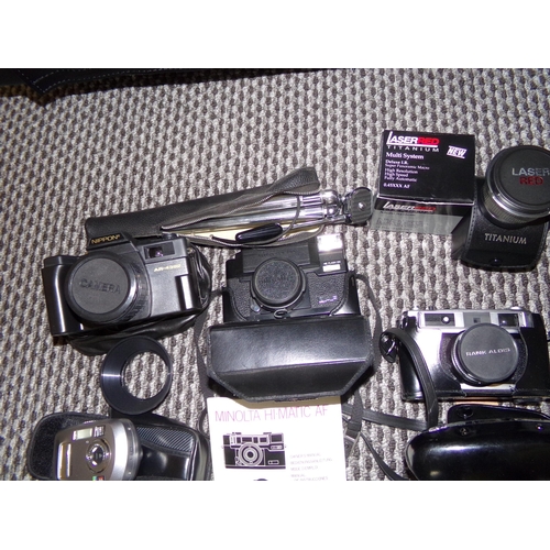 110 - Nice collection of cameras inc. Minolta auto focus Hi matic AF +Nippon A4392 + Rank Aldis Ranger 35 ... 