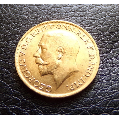 50 - Fine 22ct George V 1914 full sovereign 8g approx.