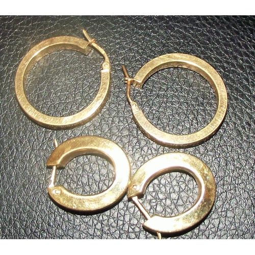 84 - 2x pairs of 9ct gold  horseshoe shaped  earrings  6g approx