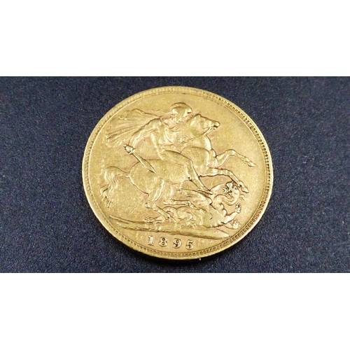 54 - Gold 22ct Sovereign 1895 Victoria Old Head (7.98 grams)