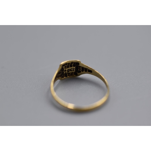 102 - Hallmarked Gold 9K Etched Childs Ring (Size E) (0.5g)