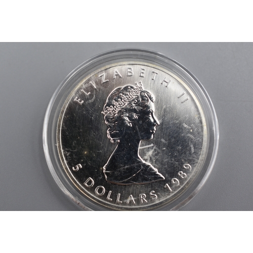 70 - Elizabeth II 5 Dollar 1989 1oz Fine Silver 999 Canadian Coin