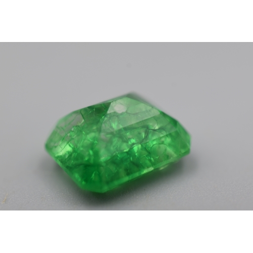 72 - Natural Green Emerald (7.20ct) with Certificate of Authenticity