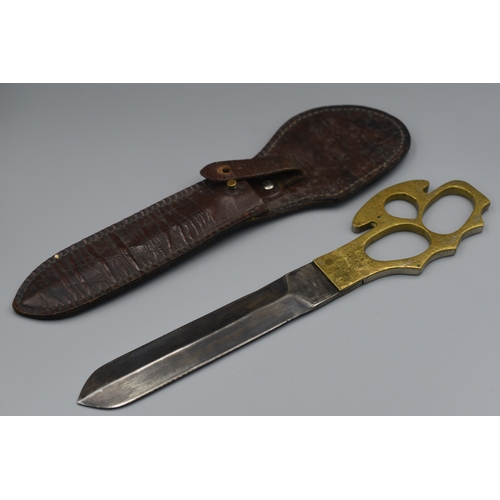 154 - WWII Middle East Deaths Head Commando Fighting Knife with the Original Leather Sheath