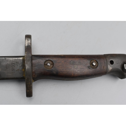 169 - British / Australian 1907 Pattern Bayonet with Scabbard. Issued in 1918. Blade by Wilkinson and Grip... 