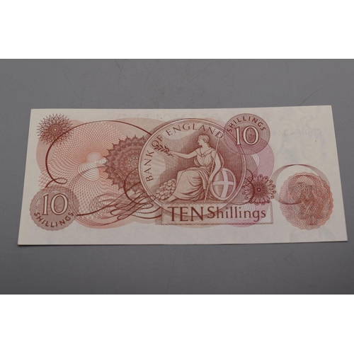 69 - John Standish Fforde (1966-1970) Bank of England 10 Shilling Bank Note