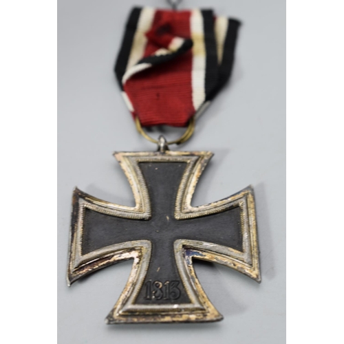 226 - German WWII 1939-1945 Iron Cross Medal Complete with Ribbon