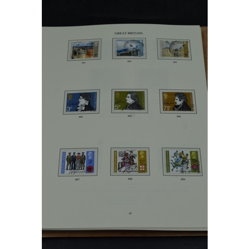 52 - The Windsor Loose-Leaf Album For Stamps of Great Britain Volume III Decimal Stamps 1970 to 1985 incl... 