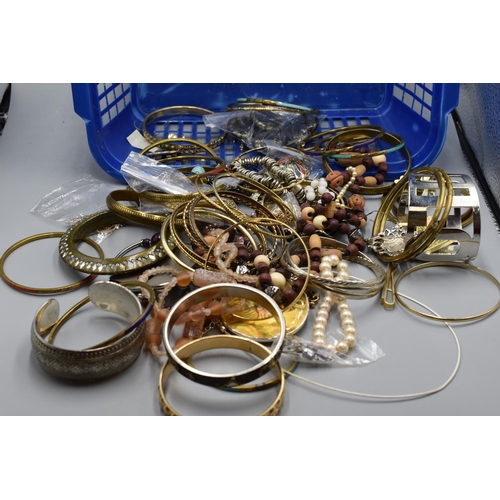 68 - Selection of Jewellery to Include Bangles Necklaces and More