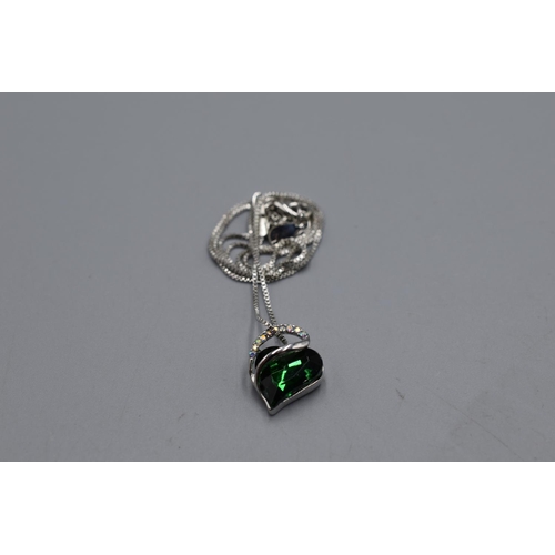 77 - Silver 925 Green Love Heart Pendant Necklace