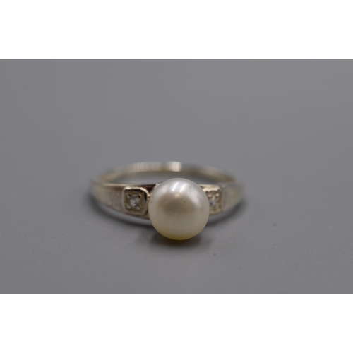 89 - Silver 925 Pearl Style Ring (R)