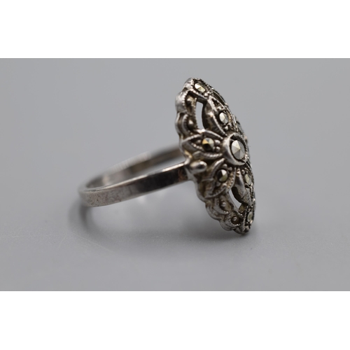 57 - Silver 925 Oval Detailed Ring (M)