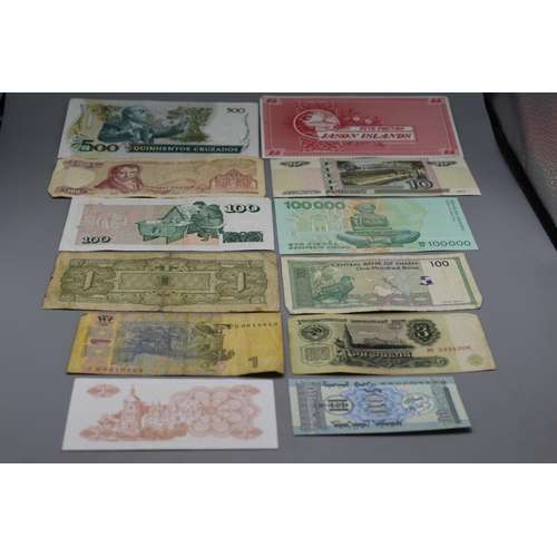 88 - Selection of 12 Mixed Worldwide Bank Notes