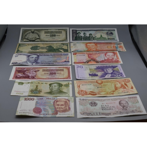 95 - Selection of 12 Mixed Worldwide Bank Notes