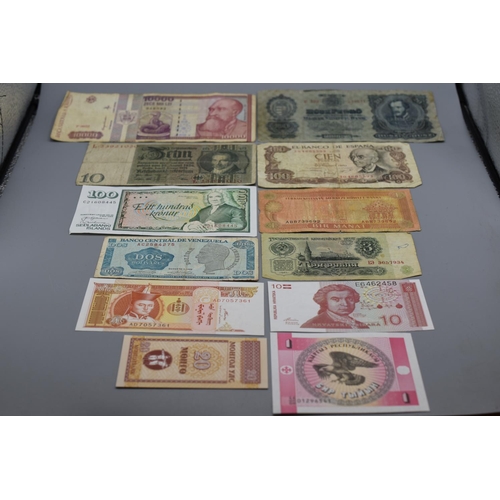 103 - Selection of 12 Mixed Worldwide Bank Notes