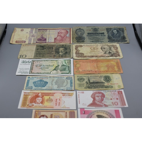 103 - Selection of 12 Mixed Worldwide Bank Notes