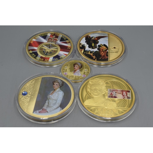 39 - Wooden Display Box Containing a Selection of Commemorative Coins. Includes Princess Diana, Royal Air... 