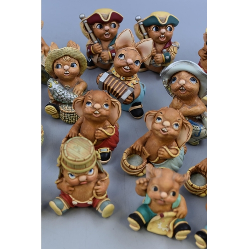 106 - Large Selection of Pendelfin, includes x3 Variants of Nipper, x3 Variants of Jim-Lad, x2 Ahoy Boy, x... 