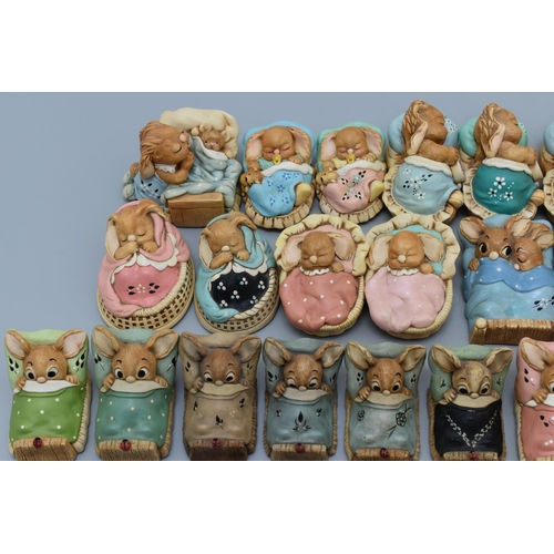 107 - Large Selection of Pendelfin Including 11 x Snuggle, 7 x Wakey, 3 x Forty Winks, 2 x Parsley, 2 x Bu... 