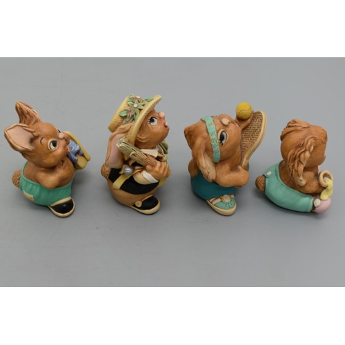 141 - Mixed Pendelfin Lot, includes Two Grandstands and Four Figures - Morris Dancer, Tennyson, Tripper an... 