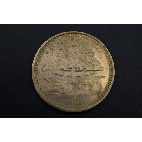 44 - Elizabeth II £5 Gibraltar D / Day Crown