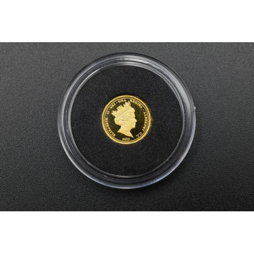 81 - Elizabeth II 2019 Centenary of Remembrance 24ct Gold Proof £5 Coin with Certificate of Authenticity