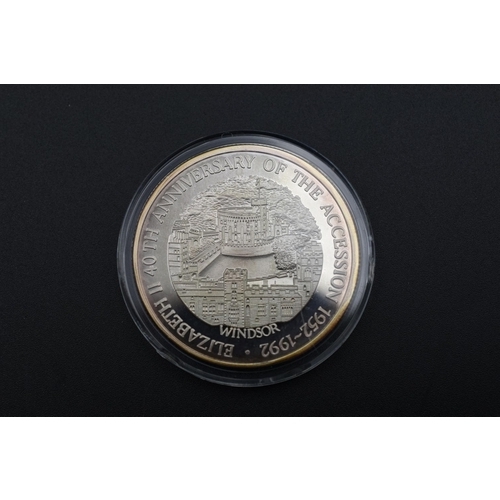 48 - Turks and Caicos 999 Silver 20 Crown Coin for Queen Elizabeth II 40th Anniversary of Accession. Comp... 