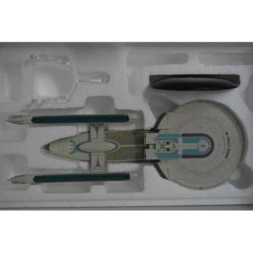 4 - Eaglemoss Star Trek U.S.S. Enterprise NCC-1701-B in Box