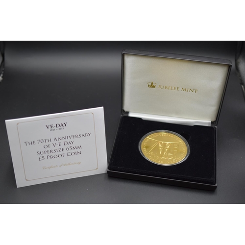 75 - 2015 VE Day 70th Anniversary Supersize £5 Gold Plated Proof Coin. Complete in Box with Certificate